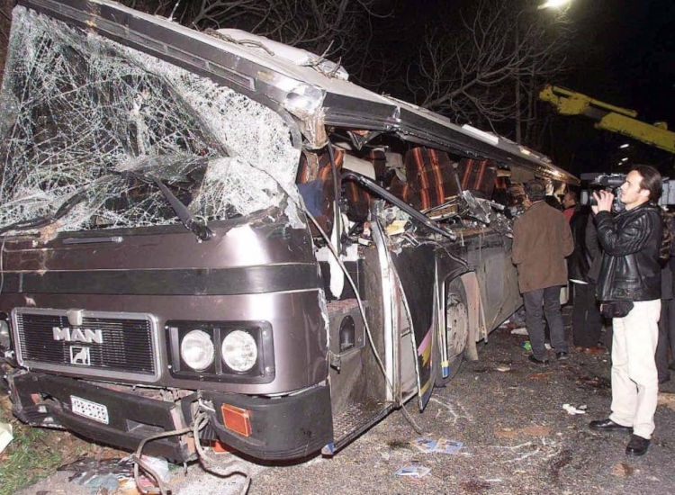 Tέμπη: 22 χρόνια από την μαθητική εκδρομή που κατέληξε σε τραγωδία