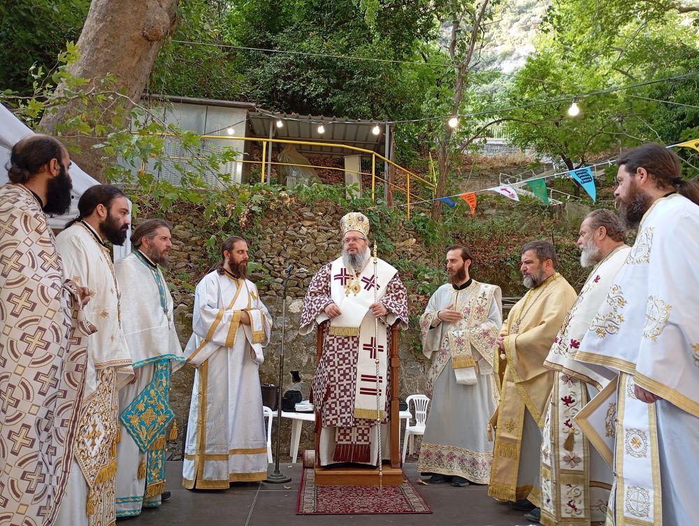 Σεβασμός και ευπρέπεια στην Αγία Παρασκευή Τεμπών