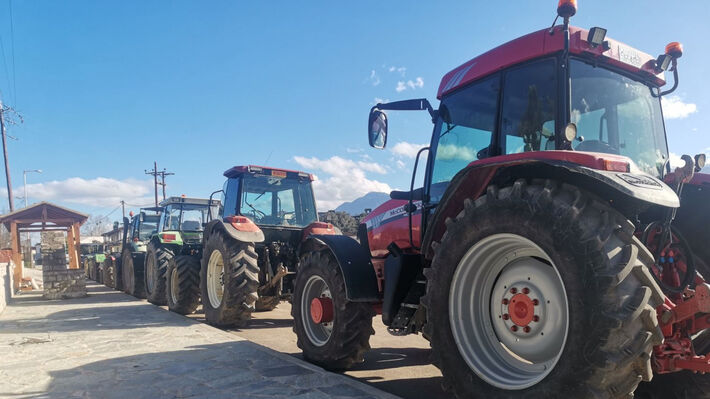 Στήνουν μπλόκα οι αγρότες την Τετάρτη σε Πλατύκαμπο και Ε65 στην Καρδίτσα 