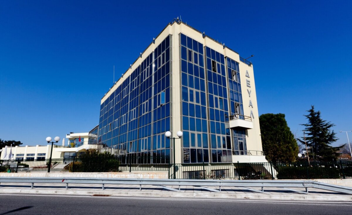 ΔΕΥΑΛ: Πώς θα λειτουργήσουν αύριο, Τρίτη, οι υπηρεσίες λόγω καύσωνα