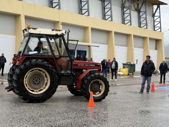 Περιφέρεια: Συνεχίζονται οι εξετάσεις για την έκδοση αδειών οδήγησης και χειρισμού αγροτικών μηχανημάτων