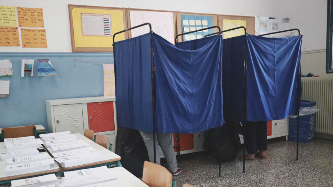 Exit Poll: Μπροστά η ΝΔ με 30%, δεύτερος ο ΣΥΡΙΖΑ με 16,9%, τρίτο το ΠΑΣΟΚ με 12,4%