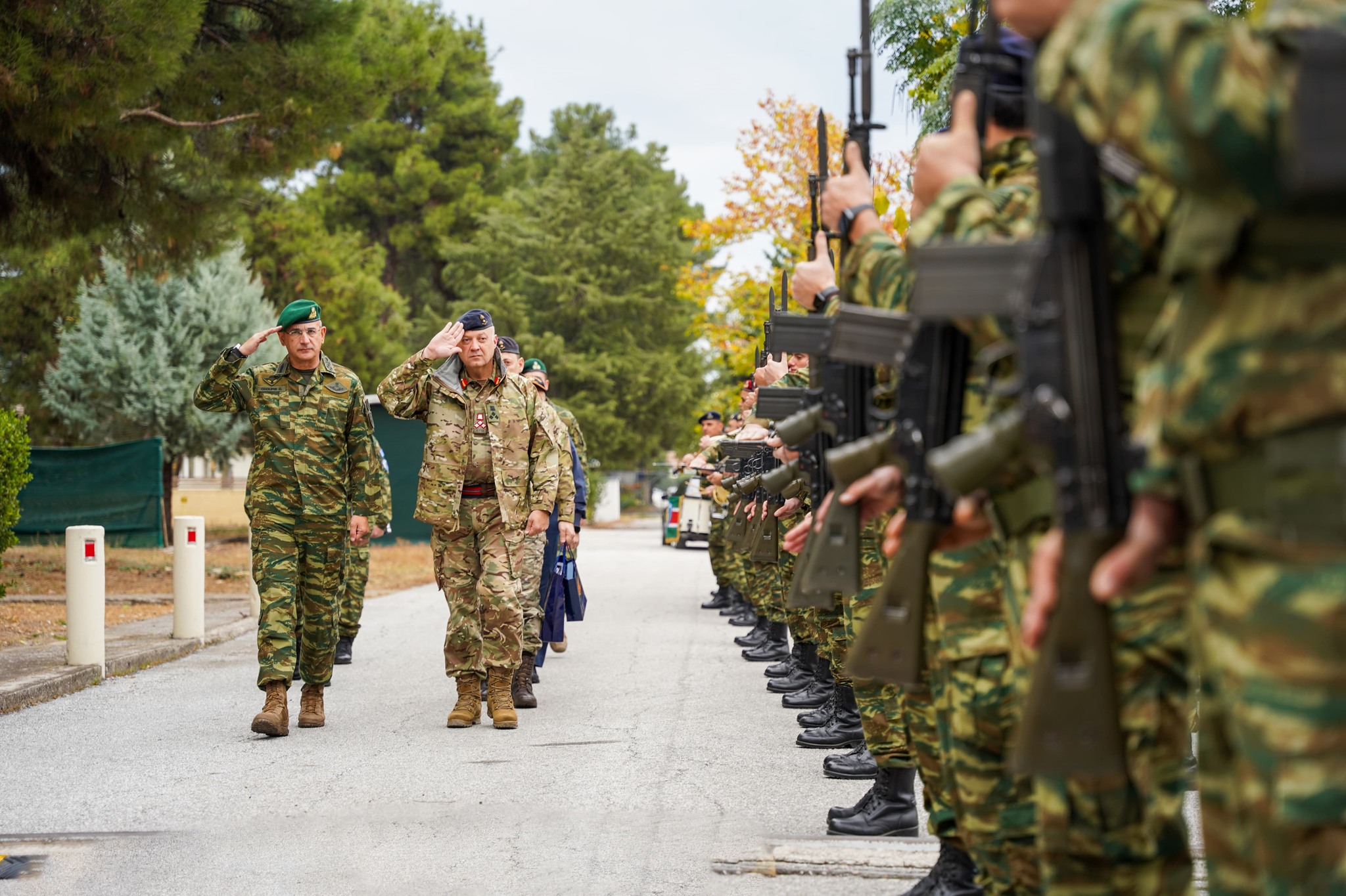 Λάρισα: Στο Ευρωπαϊκό Στρατηγείο οι Αρχηγοί ΓΕΕΘΑ Ελλάδας και Μάλτας (φωτο)