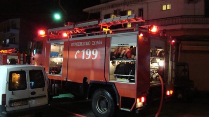Φωτιά σε ιατρείο στη Γιάννουλη - Προκλήθηκαν ζημιές μεγάλης έκτασης