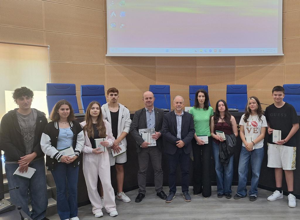 Το 12ο ΓΕΛ Λάρισας παρουσίασε πρόγραμμα e-twinning στην Περιφέρεια Θεσσαλίας