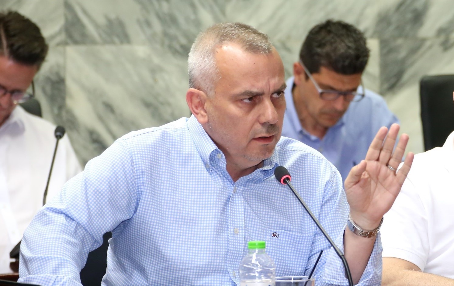Γερογιώκας προς “Συμπαράταξη”: "Κρατάμε αποστάσεις από τη δημαγωγία, προχωράμε με ευθύνη και σεβασμό στους πολίτες"