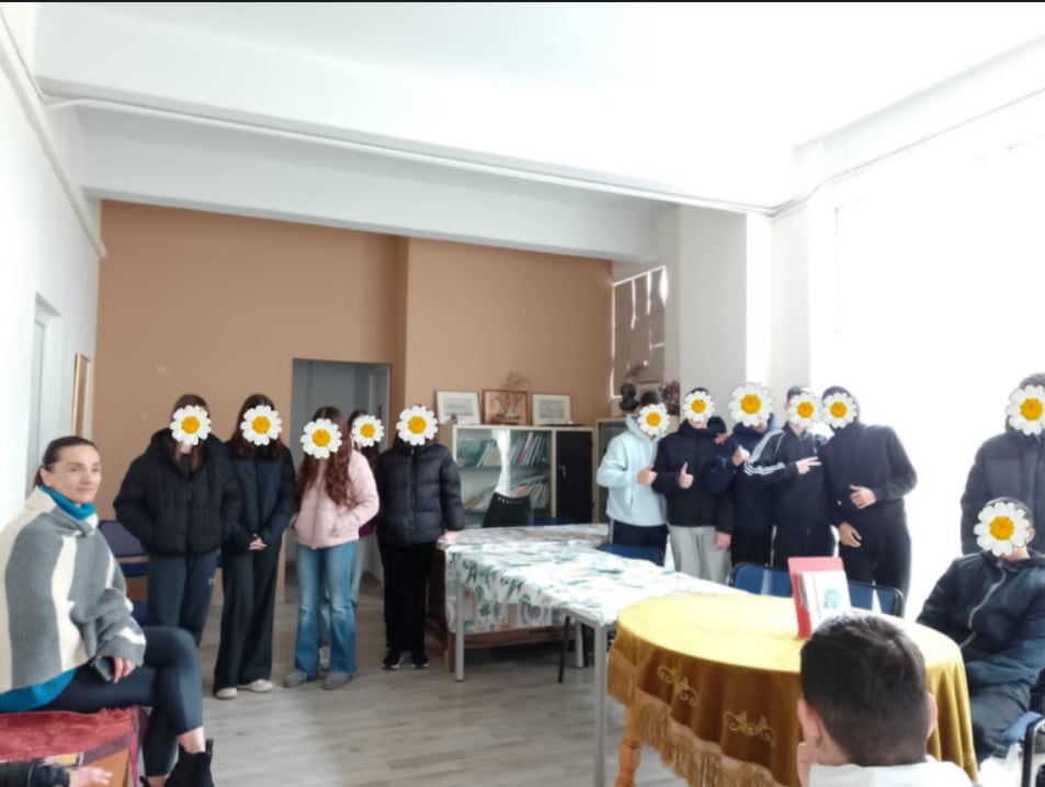 Το 11ο Γυμνάσιο Λάρισας στο Κέντρο Κοινότητας - Παράρτημα Ρομά Δήμου Λαρισαίων