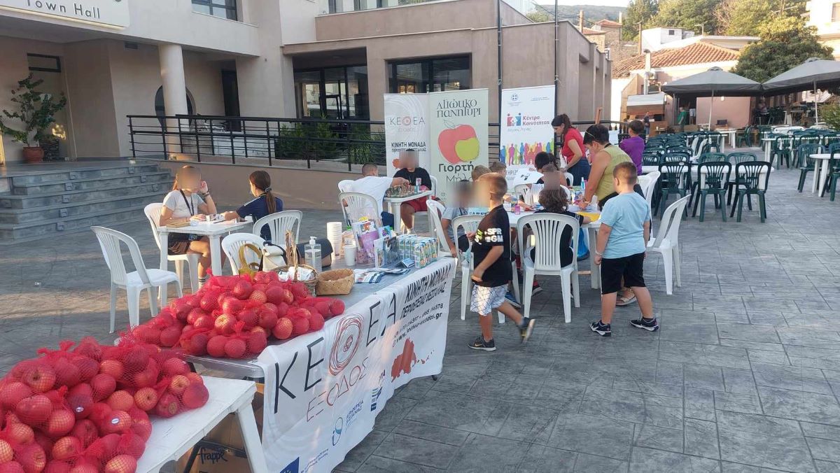 Δράσεις πληροφόρησης για θέματα εξάρτησης από την Κινητή Μονάδα του ΚΕΘΕΑ ΕΞΟΔΟΣ