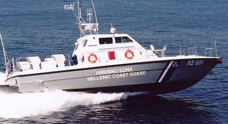 Διάσωση 61χρονου μετά τη βύθιση σκάφους στο Λιτόχωρο 