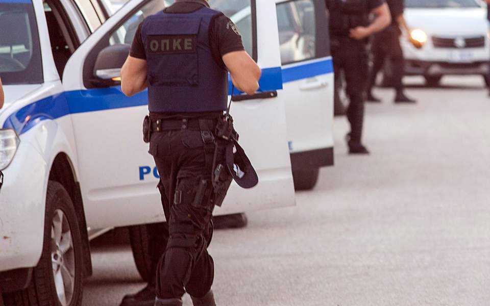 Έφοδος της αστυνομίας στον οικισμό των τσιγγάνων στα Φάρσαλα - 12 συλλήψεις 