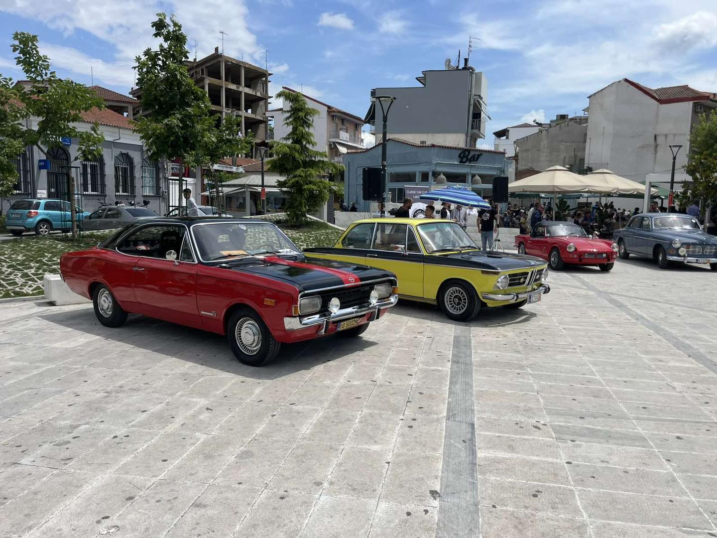 Τύρναβος: Κλασικά αυτοκίνητα και μοτοσικλέτες στην "Αχίλλεια Περιήγηση" (φωτο)