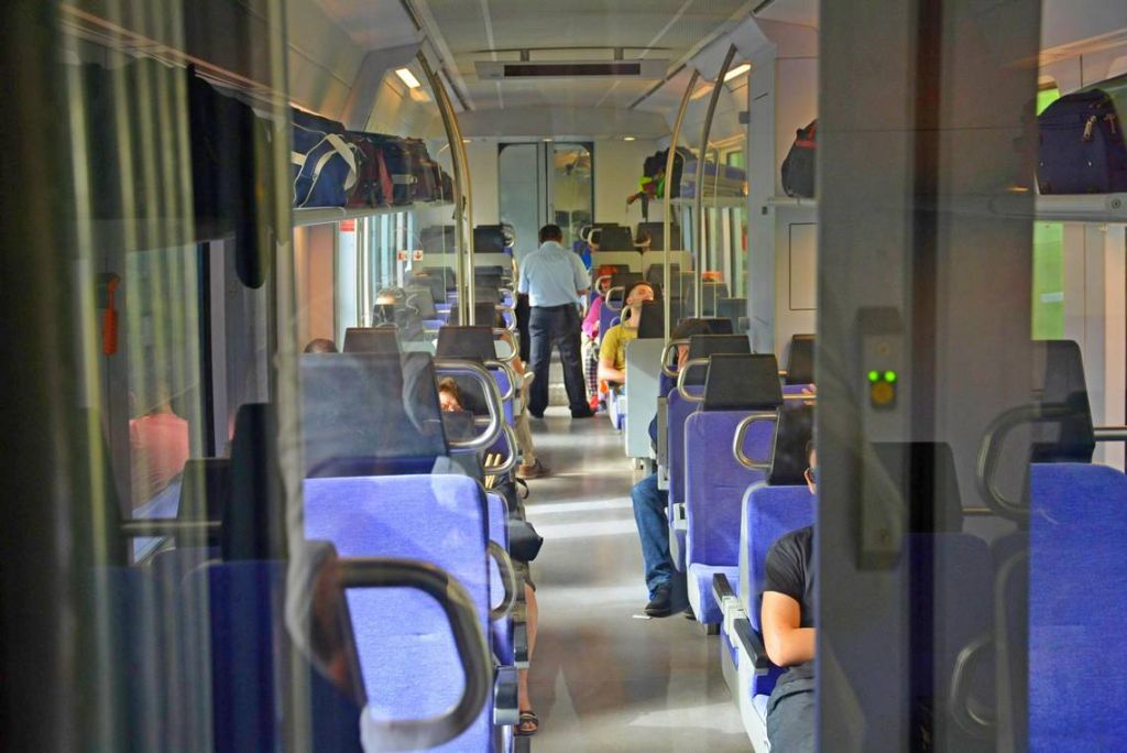 Επιβάτες προαστιακού Λάρισας-Θεσ/νίκης: “Αντί για βελτίωση, οι παθογένειες διογκώνονται”