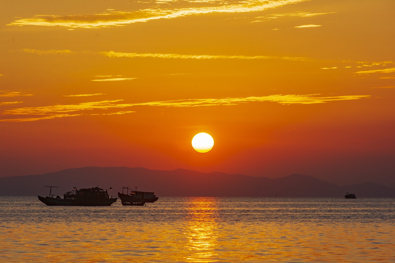 Θερινό ηλιοστάσιο, πανσέληνος της φράουλας και πόσο θα διαρκέσει φέτος η μεγαλύτερη μέρα του χρόνου