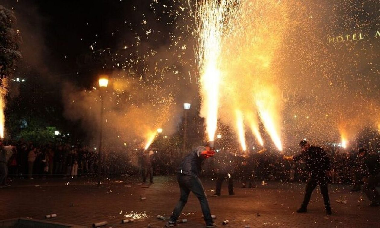 Τραυματισμοί από κροτίδες - Χωρίς περιστατικά η Θεσσαλία
