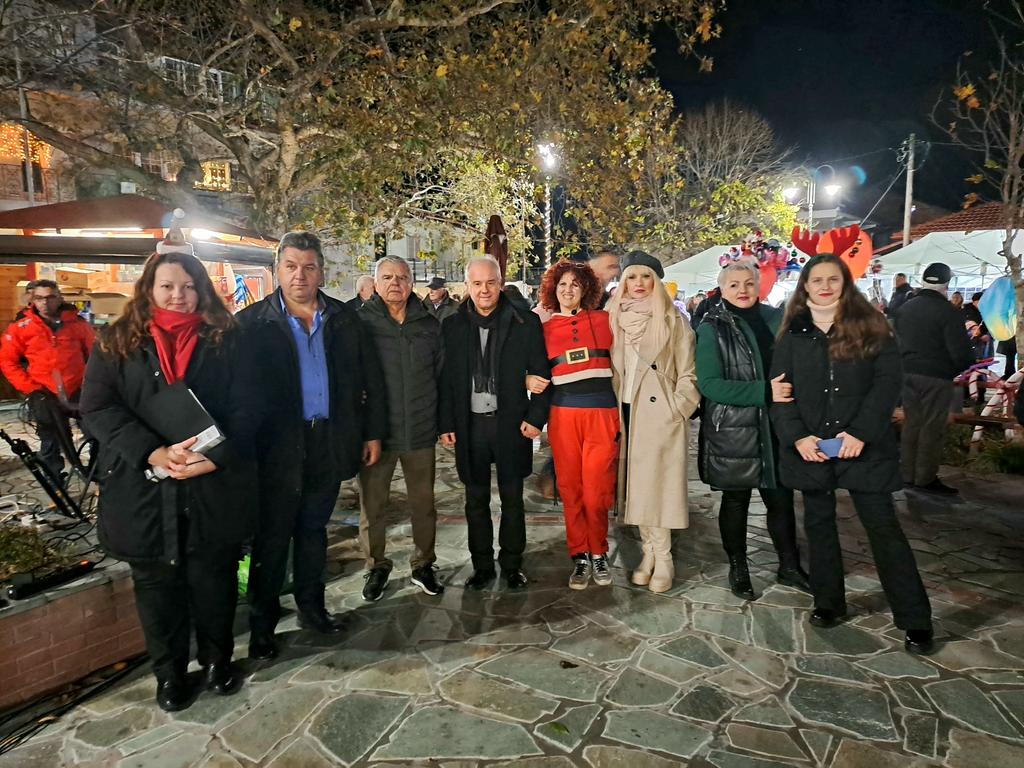 Στις Χριστουγεννιάτικες εκδηλώσεις ο δήμαρχος Τεμπών Γιώργος Μανώλης