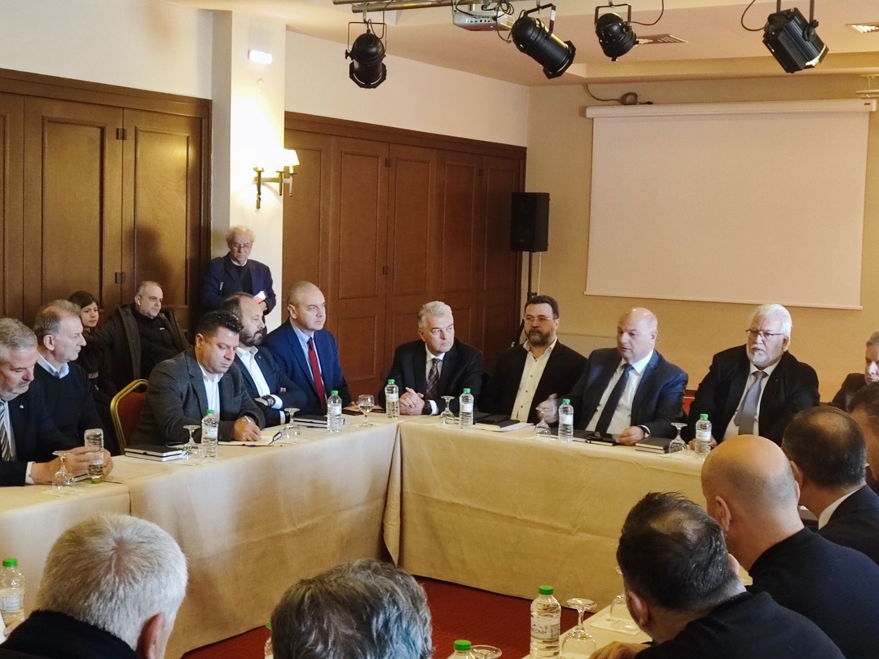 Ο Δήμος Ελασσόνας κατέθεσε 5 προτάσεις στο ΥπΑΑΤ για τη βελτίωση της αγροτικής οδοποιίας