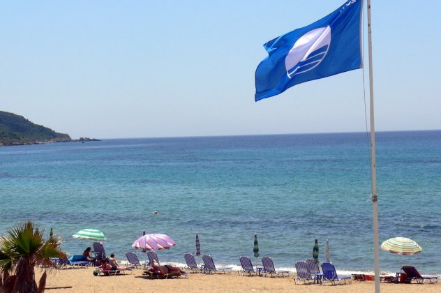 Τρεις γαλάζιες σημαίες φέτος στη Λάρισα 