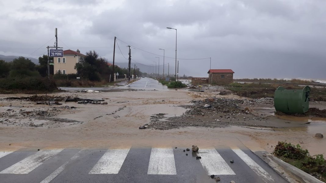 Δήμος Αγιάς: Καταστροφές στα παράλια - Πλημμύρισαν 30 σπίτια 