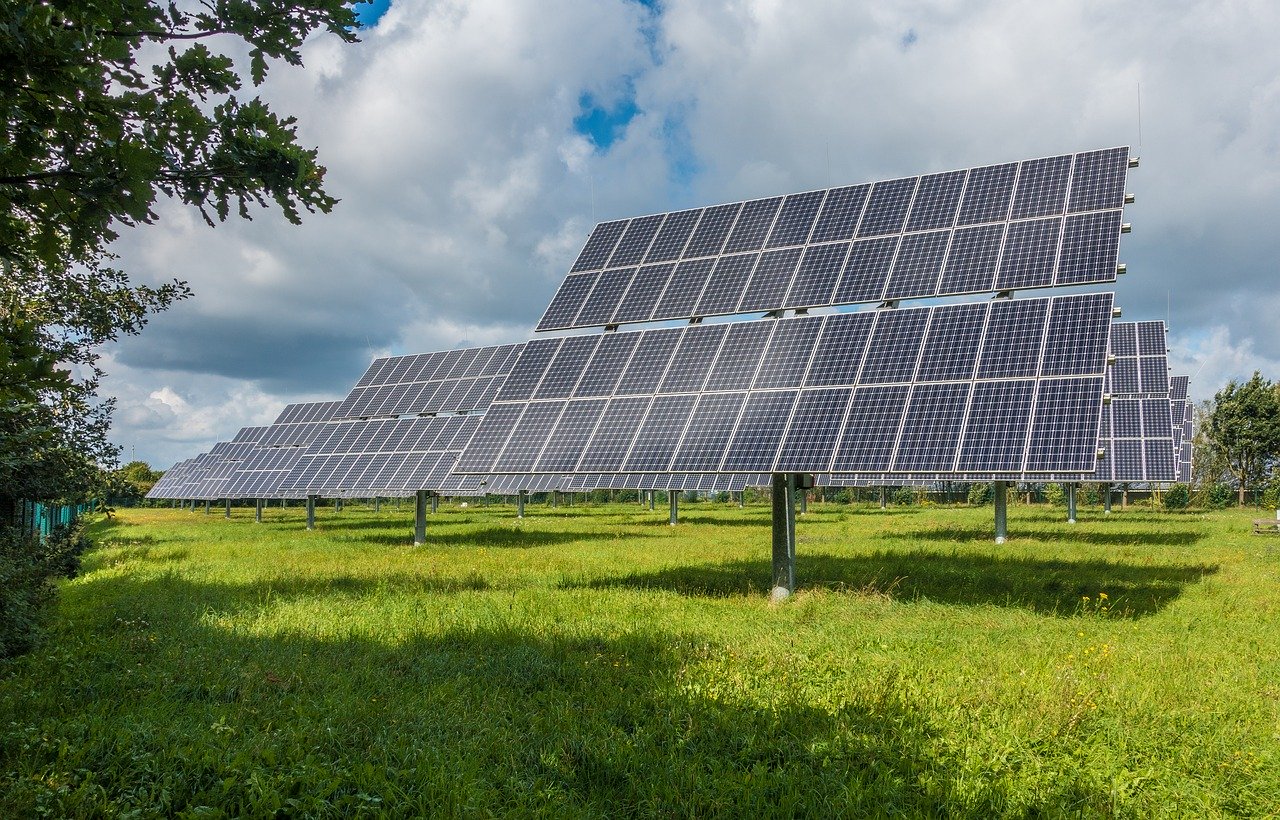 ΠΣΑΦ: Αδυναμία κατασκευής αγροτικών φωτοβολταϊκών λόγω κατάληψης των δικτύων του ΔΕΔΔΗΕ