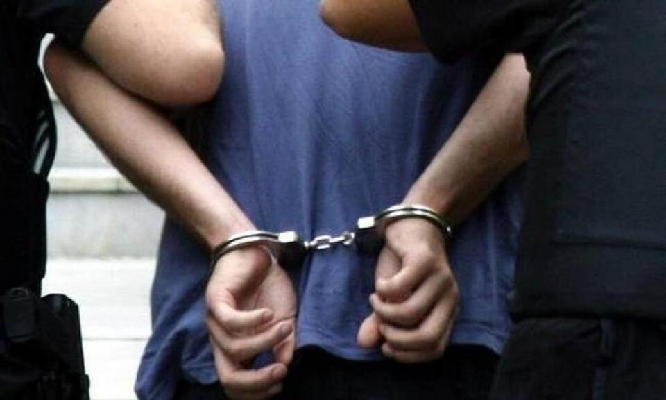 Λάρισα: Συνελήφθη με μικροποσότητα κάνναβης