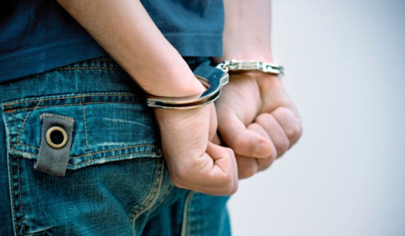 Ελασσόνα: Συνελήφθη με ένταλμα του ανακριτή για βαριά σωματική βλάβη 