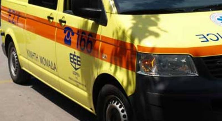 Τραυματίστηκε σοβαρά οδηγός ΙΧ - Τροχαίο στο δρόμο Λάρισα - Αμπελώνα 