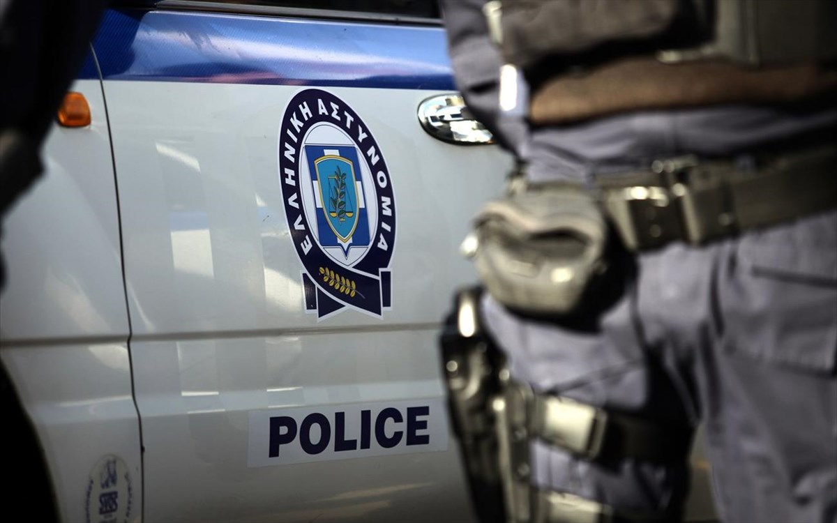 Τύρναβος: Συνελήφθη για κλοπές δύο οχημάτων 