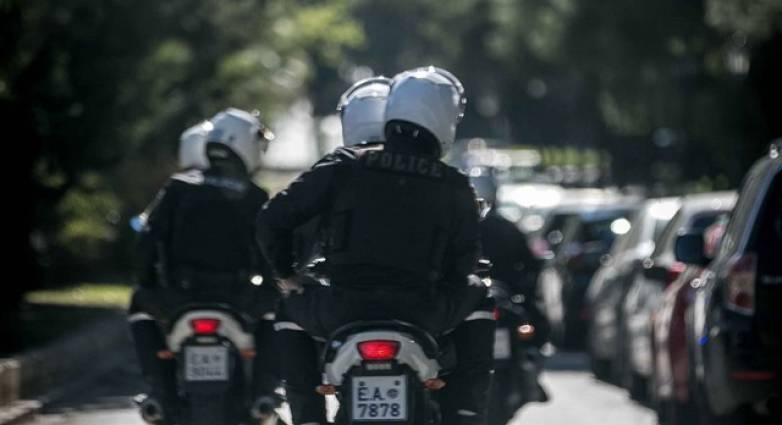 Λαρισαίος μοτοσικλετιστής της "ΔΙΑΣ" σοβαρά σε τροχαίο - Νεκρός συνάδελφός του