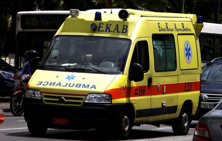 Νέο τροχαίο στη Λάρισα - Τραυματίστηκε ελαφρά μοτοποδηλάτης