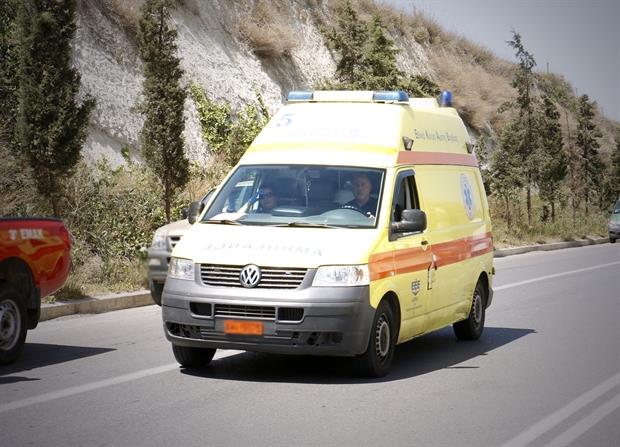 Φορτηγό παρέσυρε άνδρα στην Ελασσόνα – Μεταφέρθηκε στο νοσοκομείο