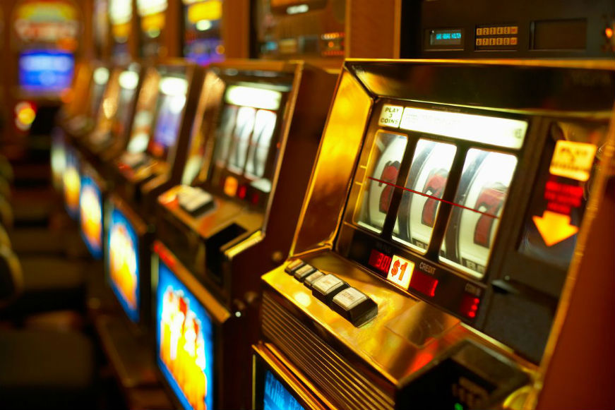 Δυο συλλήψεις για παράνομα τυχερά παιχνίδια στη Λάρισα