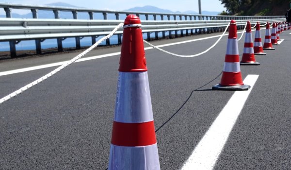 Θεσσαλία: Κυκλοφοριακές ρυθμίσεις στο εθνικό και επαρχιακό οδικό δίκτυο λόγω μεταφοράς αντικειμένων βαρέως τύπου