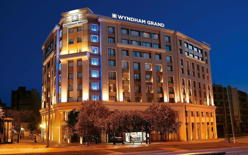 Σε Wyndham Grand μετατρέπεται το Imperial της Αθήνας