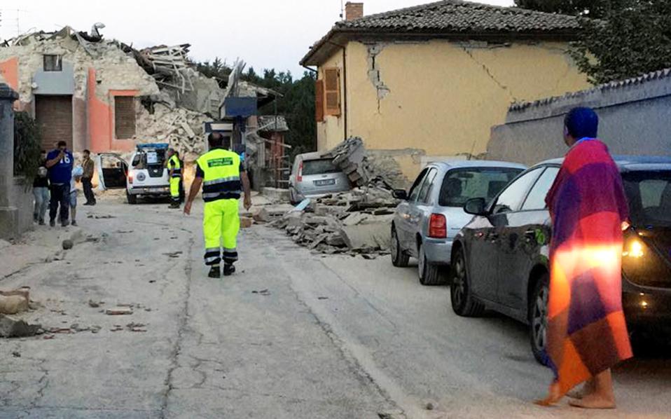 Τουλάχιστον 4 νεκροί από σεισμό στην Ιταλία