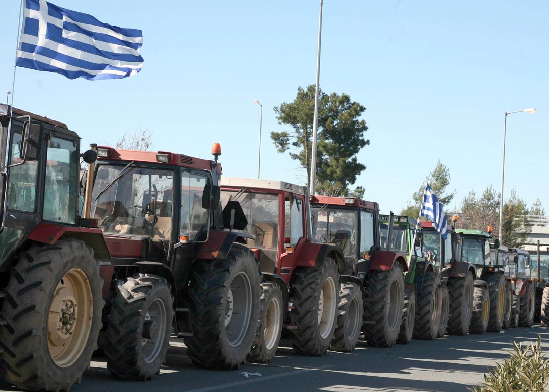 Σύσκεψη αγροτών ενόψει συλλαλητηρίου στα Φάρσαλα το Σάββατο