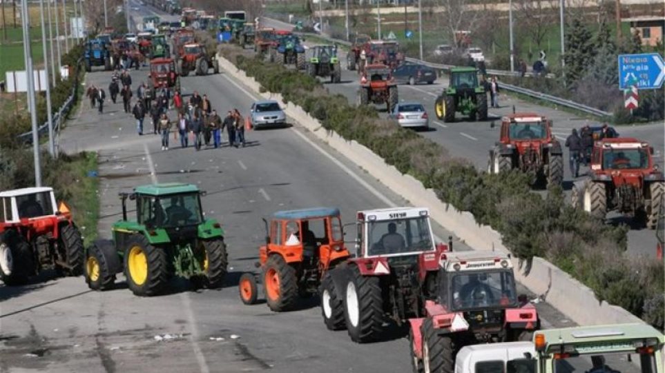 Κυκλοφοριακές ρυθμίσεις στα Τέμπη λόγω του αγροτικού μπλόκου