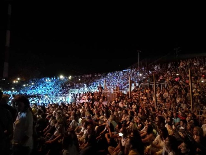 ΕΑΚ Λάρισας: Οι διοργανωτές της συναυλίας αρνήθηκαν να στήσουν την εξέδρα στις κεντρικές θύρες