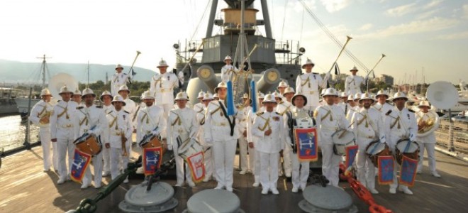 Η μπάντα του Ναυτικού στη Λάρισα