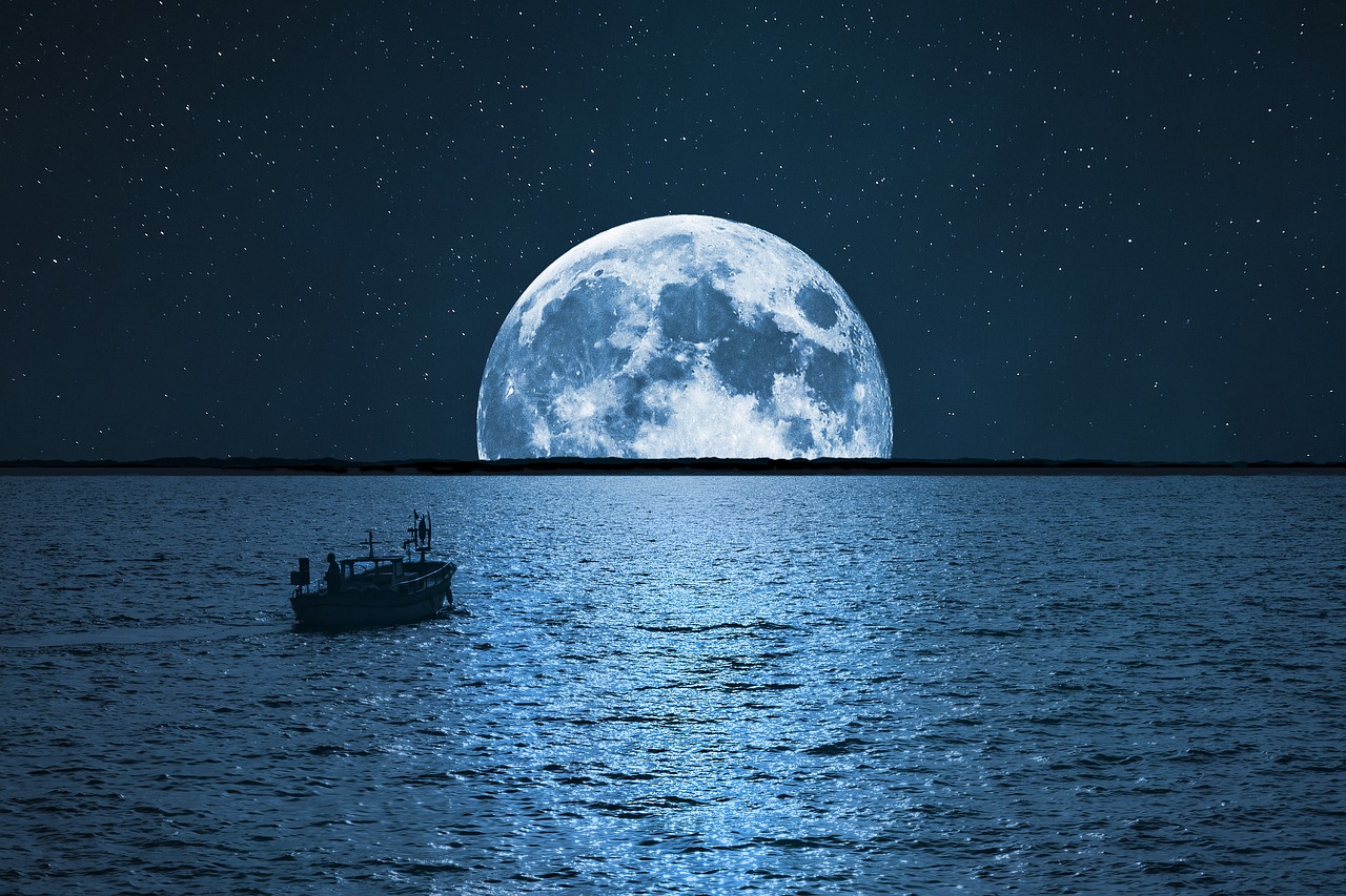 Πανσέληνος Αυγούστου 2023: Απόψε το βράδυ στον ουρανό το "φεγγάρι του Οξύρρυγχου"