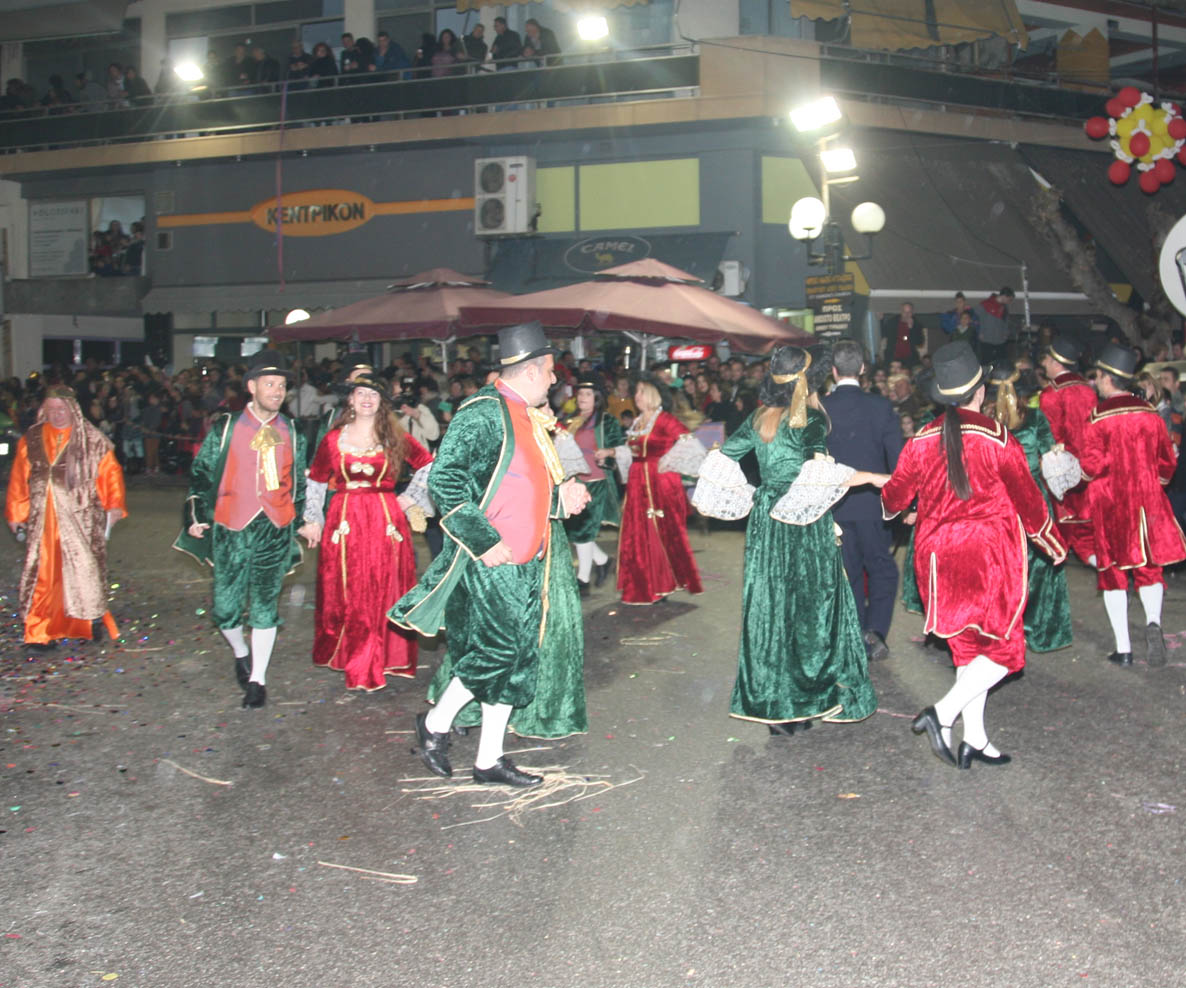 Μπουρανί σήμερα στον Τύρναβο - Πολύς κόσμος στο χθεσινό καρναβάλι