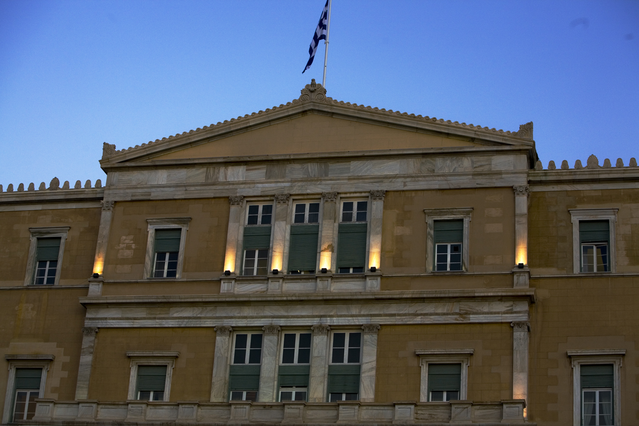 Ολονύχτιο θρίλερ στη Λάρισα - Επτά υποψήφιοι για τέσσερις έδρες