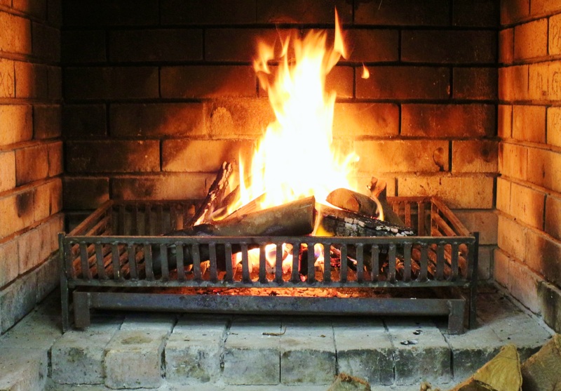 Πυροσβεστική Υπηρεσία: Προσοχή στα θερμαντικά μέσα στο σπίτι 