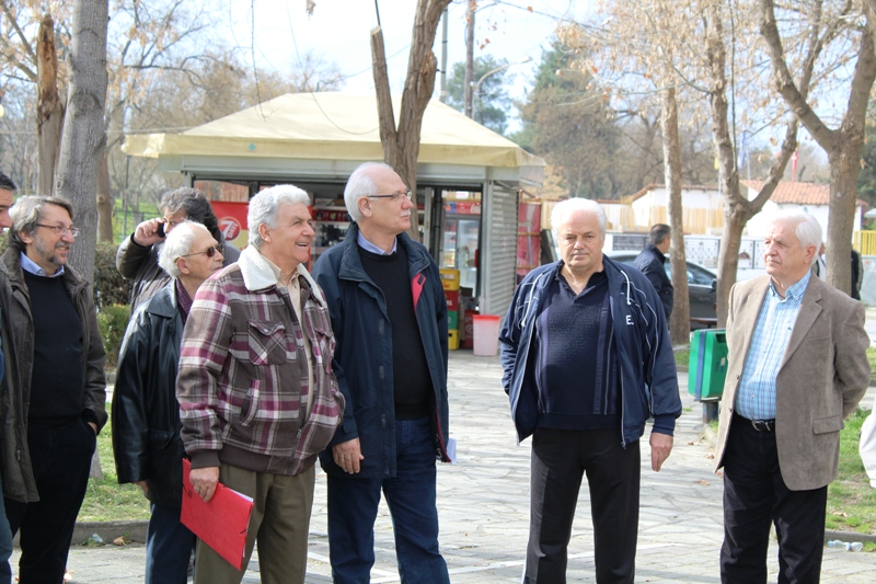 Συνεχίζεται η καταγραφή προβλημάτων στις συνοικίες - Σε Αλκαζάρ και εργατικές κατοικίες Γιάννουλης ο δήμαρχος