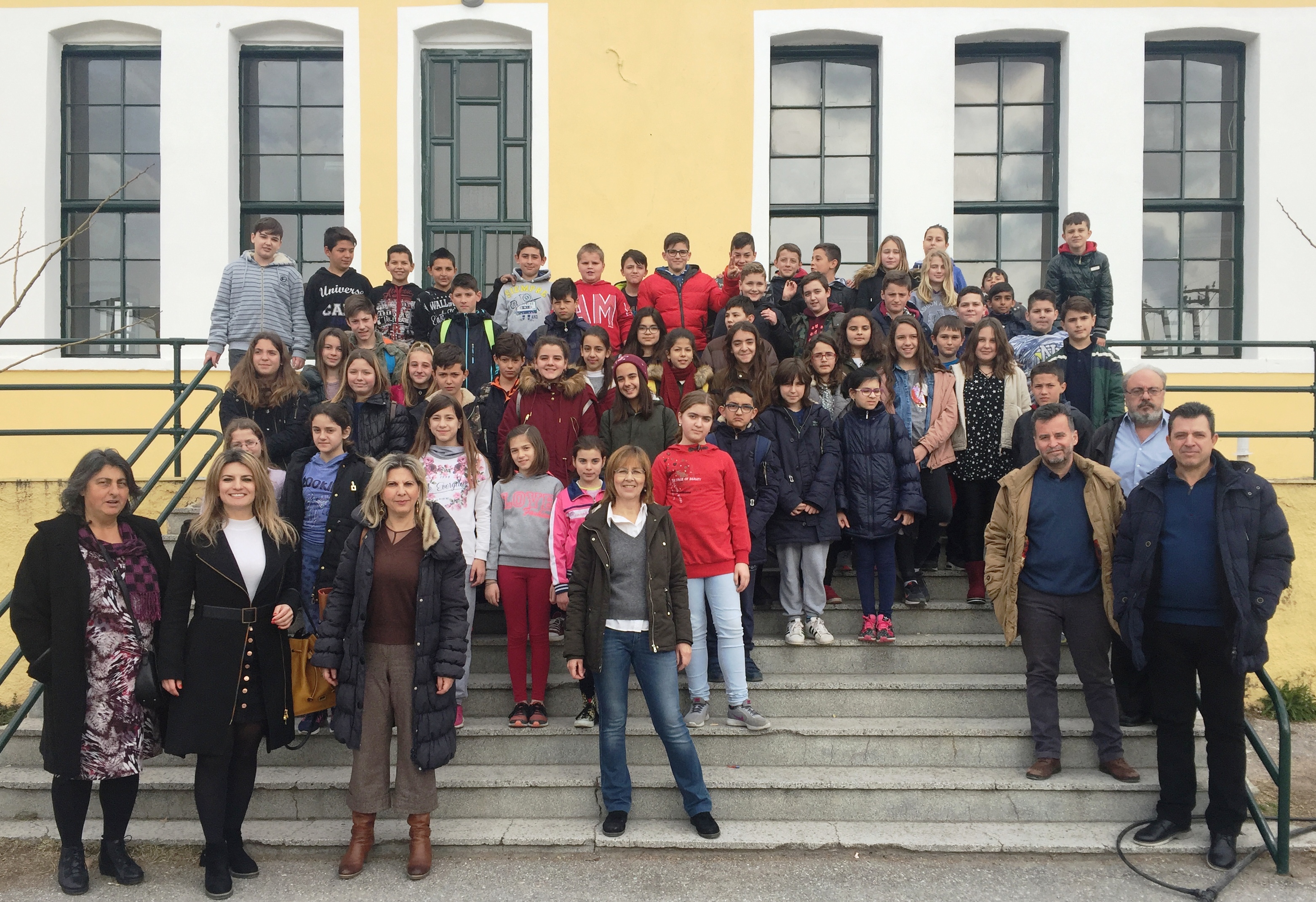 Τηλεδιάσκεψη και Δικτύωση μεταξύ σχολείων των Δήμων Τεμπών και Τυρνάβου