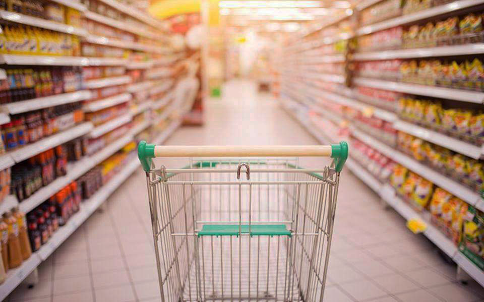 Περιορίζουν τα ψώνια τους οι Λαρισαίοι σε ένδυση - υπόδηση και σούπερ μάρκετ