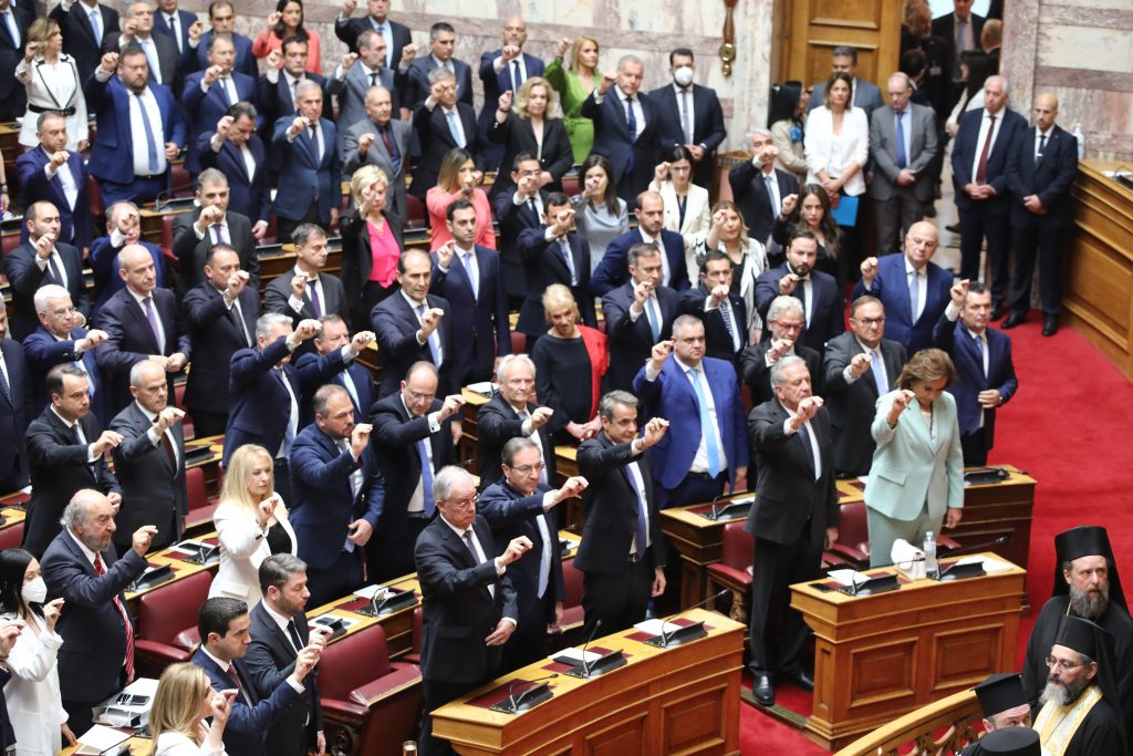 Βουλή: Ορκίστηκαν οι "300" των εκλογών της 21ης Μαΐου - Ποιοι είναι οι Λαρισαίοι 