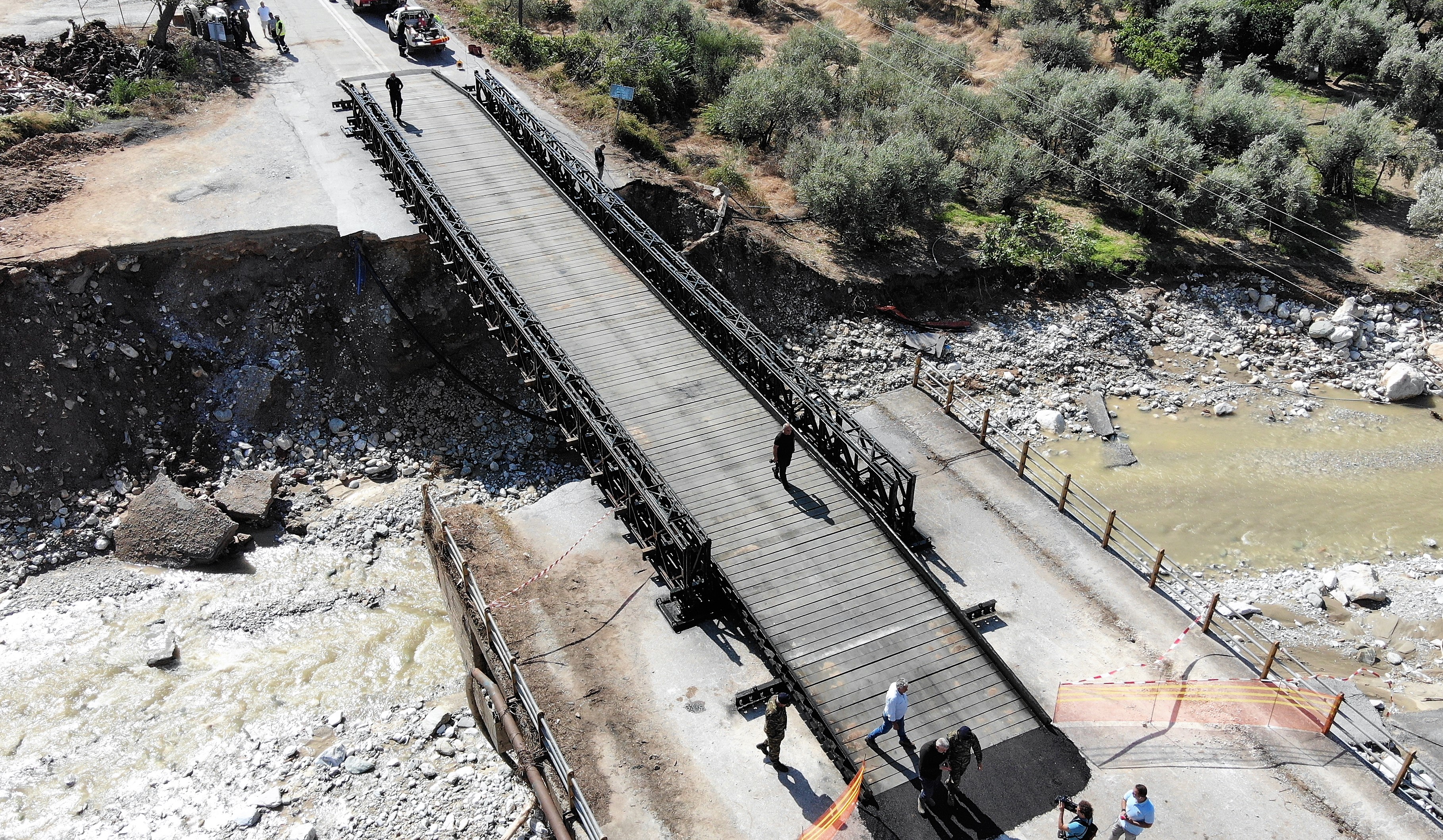 Νέα αιτήματα για την τοποθέτηση γεφυρών Μπέλεϋ στις πληγείσες περιοχές