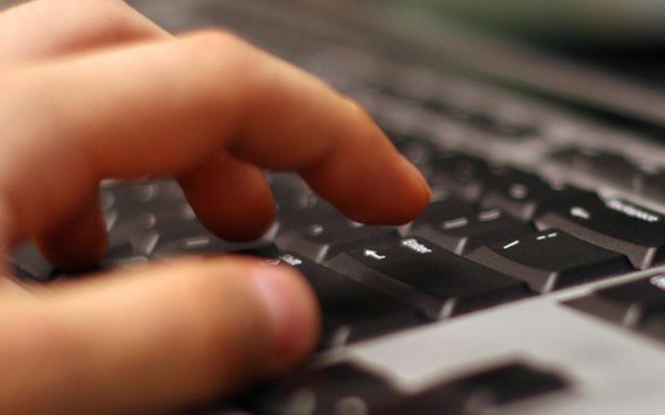 Διπλασιάστηκαν τα ποσοστά εθισμού στο διαδίκτυο στη Λάρισα 