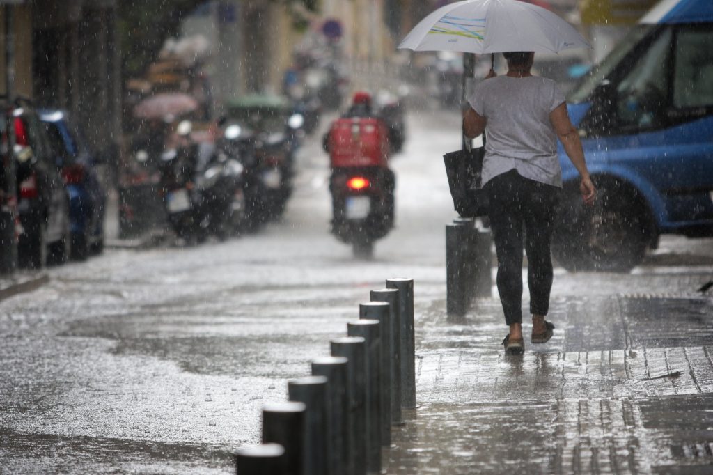 Τριήμερη κακοκαιρία από σήμερα - Στη Θεσσαλία τα μεγαλύτερα ύψη βροχής
