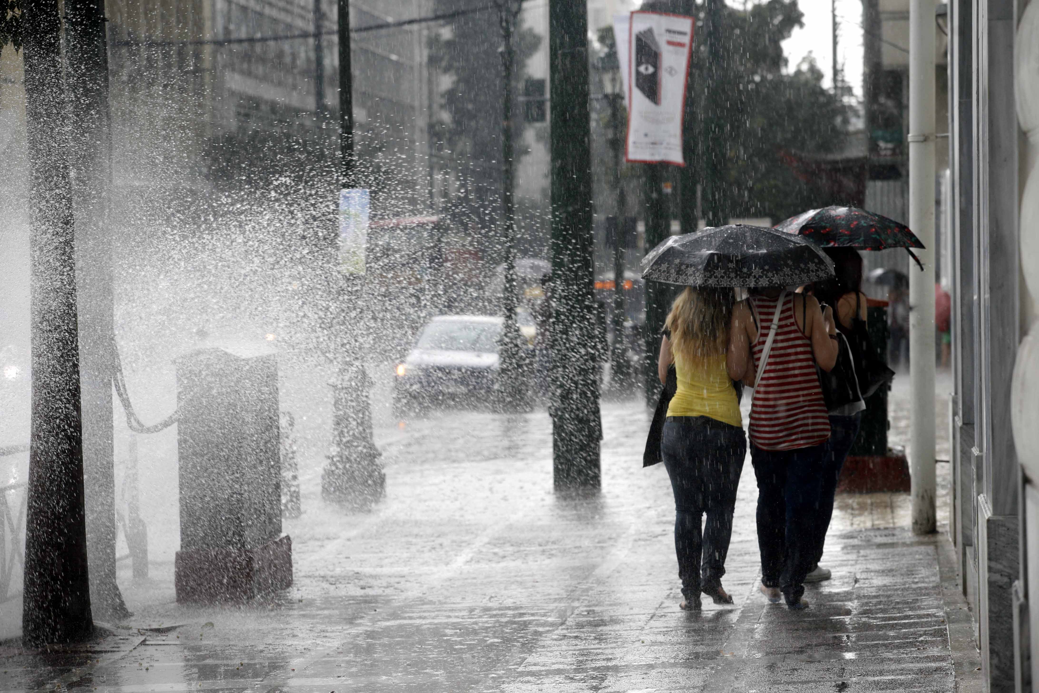 Iσχυρές βροχές και χιόνια το διήμερο στη Θεσσαλία - Νέα επιδείνωση του καιρού 